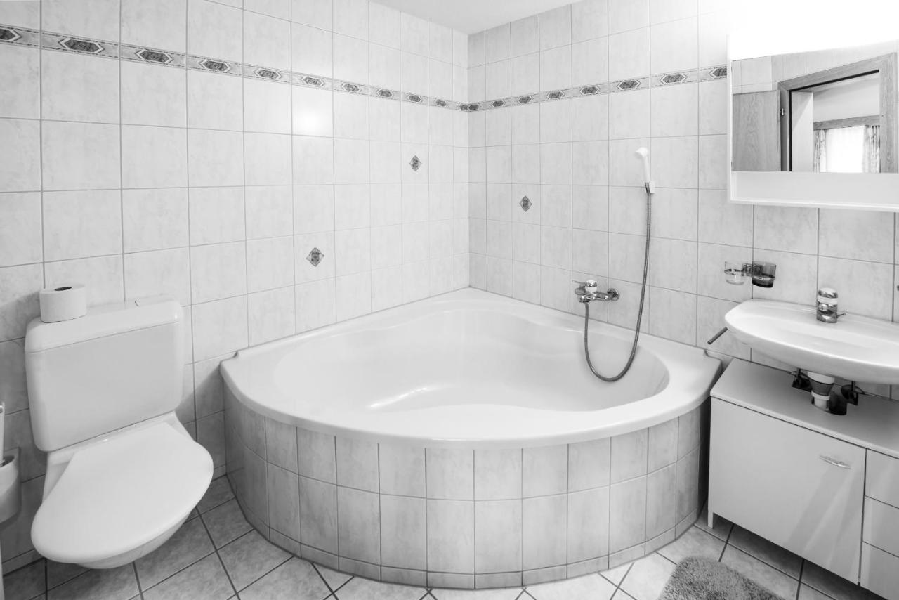Haus Evita Saas-Grund Zewnętrze zdjęcie